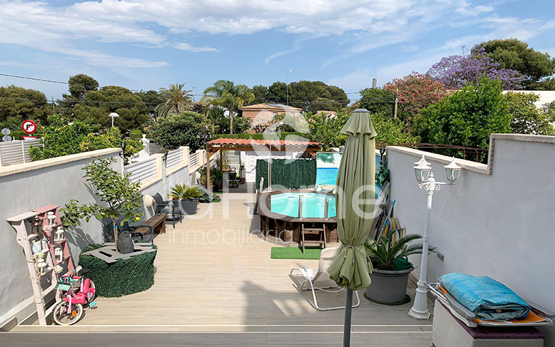 CASA DE PUEBLO EN VENTA EN LA CAÑADA